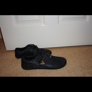 Women’s vivobarefoot shoes